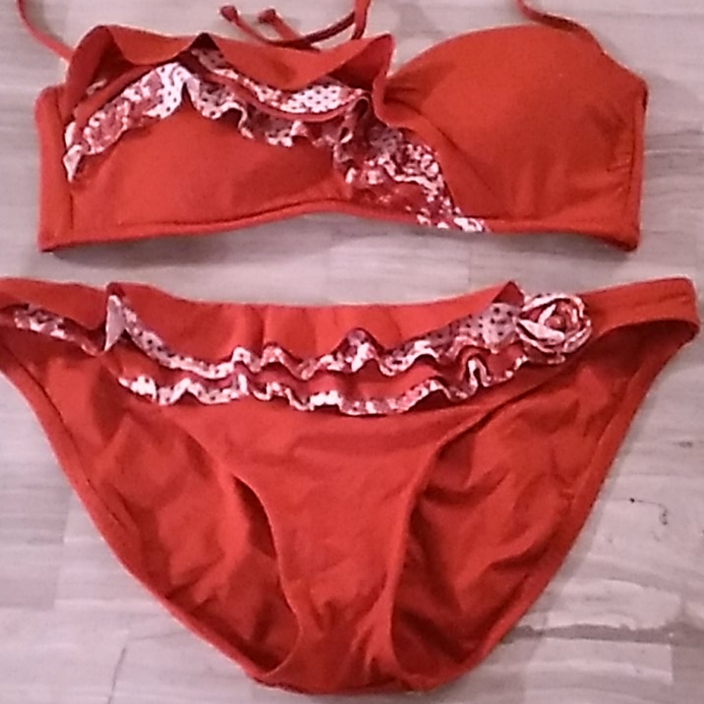 Beca Two Piece swimsuit - Picture 3 of 9